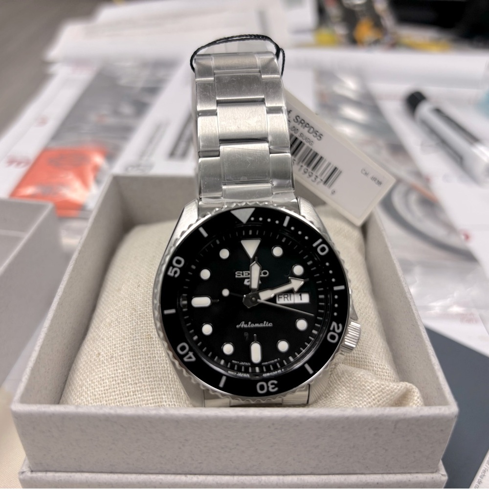 Seiko 5 Sports Watch, Men’s, BRAND NEW with Tags